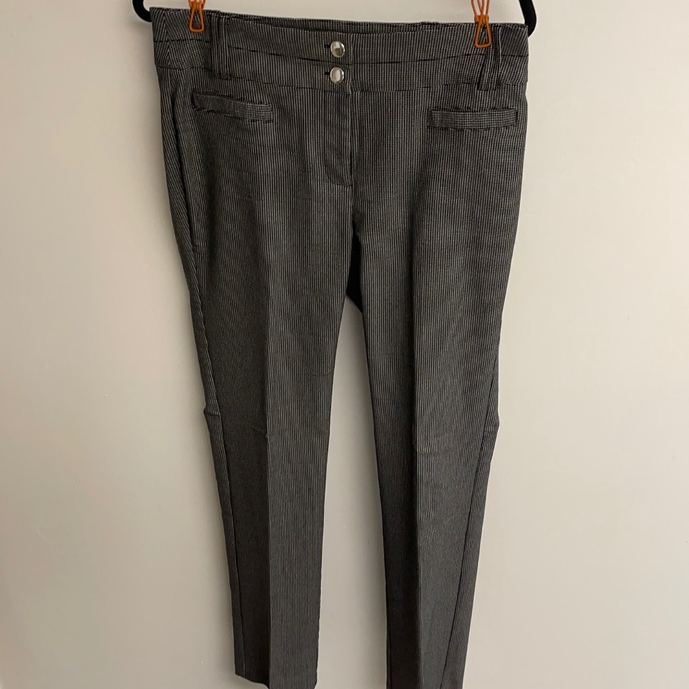 SOHO Apparel Ltd size 8 pants